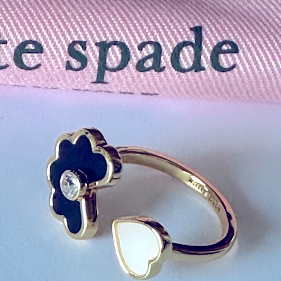 ♠️ KATE SPADE •NEW YORK •Heart Ring Cream/Clover. - Picture 3 of 7